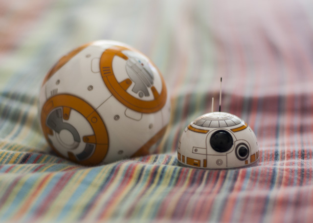 Feline the Force: Sphero Star Wars BB-8 Αναθεώρηση και Δώρο DSC 0014