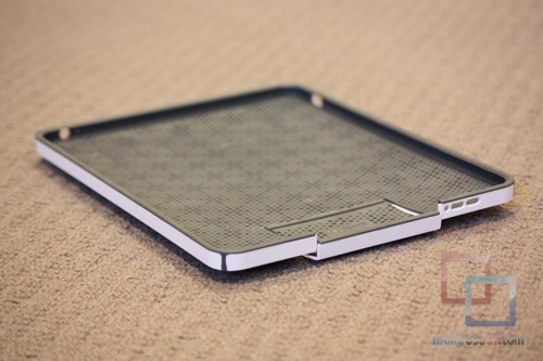 MakeUseOf Review & Giveaway: CandyShell iPad Case από Speck IMG 2126