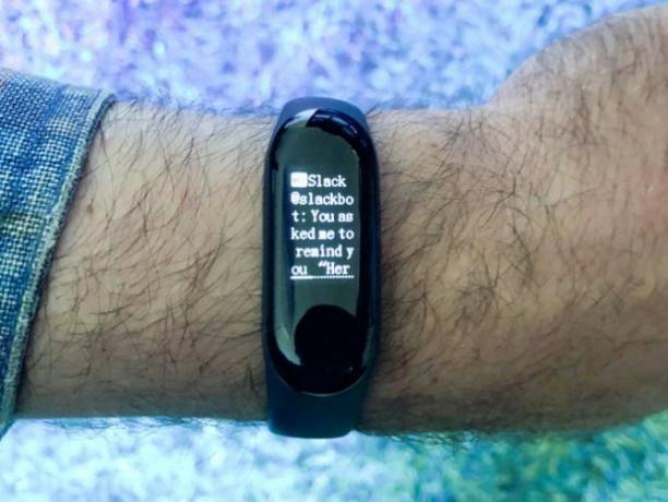Mi Band 3: Μην αγοράσετε ένα Fitbit Μέχρι να έχετε δει Αυτό το συγκρότημα mi 3 παράδειγμα ειδοποίησης εφαρμογής 1 666x500