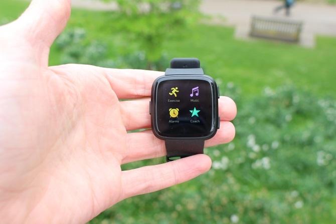 Επανεξέταση Fitbit Versa: Το Best Wearable του Fitbit; Fitbit Versa 1