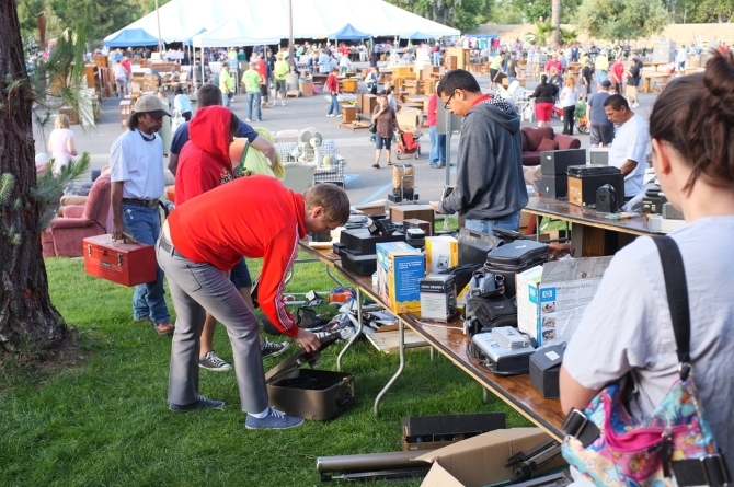 Ρετρό Gaming Yard Sale