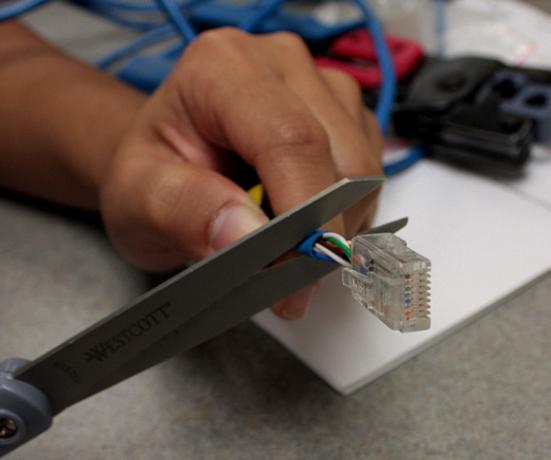 κάντε καλώδιο ethernet