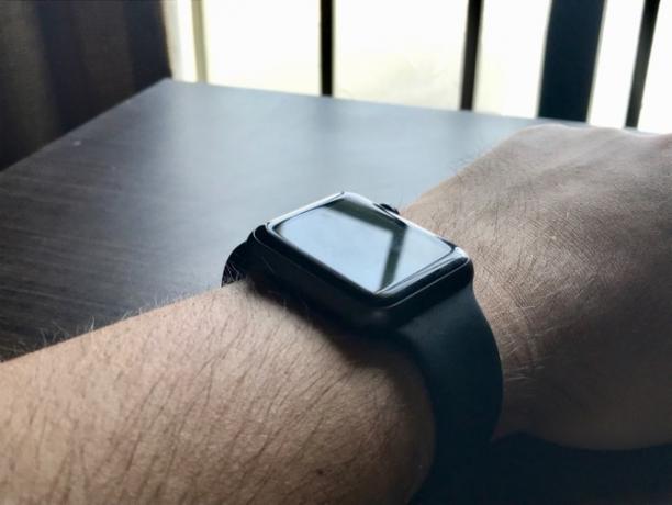 Το ρολόι της Apple είναι καλύτερο από το Fitbit 2