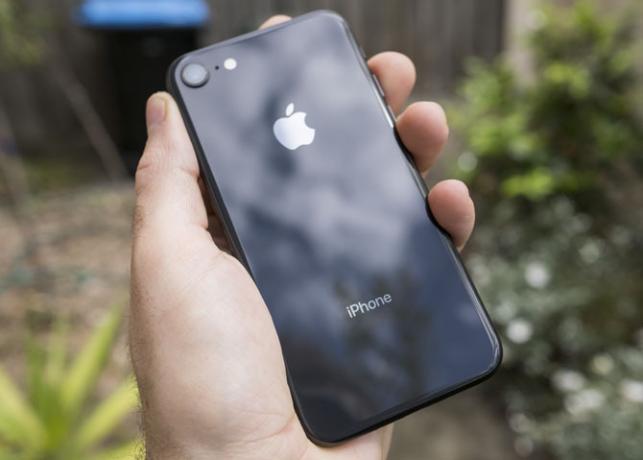 Αναθεώρηση iPhone 8: Smart Phone, Dumb Upgrade iphone 8 12