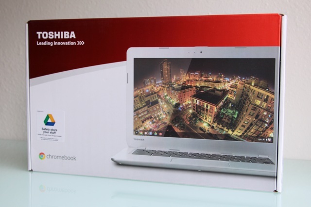 Toshiba CB35-A3120 Chromebook Review and Giveaway toshiba CB35 A3120 κριτική 1