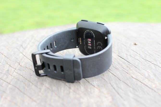 Επανεξέταση Fitbit Versa: Το Best Wearable του Fitbit; Fitbit Versa 2