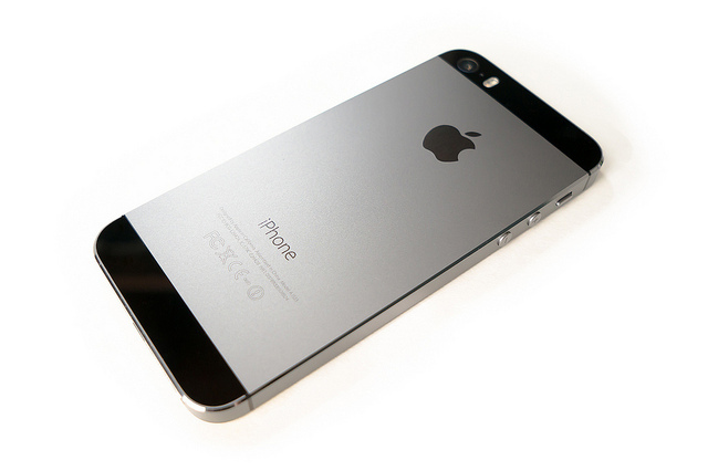 Πρέπει να επιλέξετε το iPhone 5s πέρα ​​από το iPhone 6; 10076066695 fb9125559e ζ