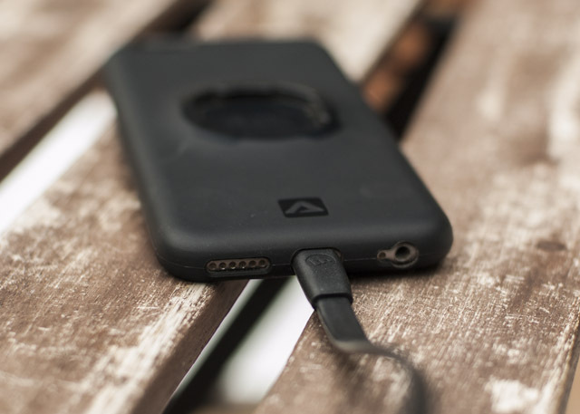 Lightning Cable Review Round-Up mophie2